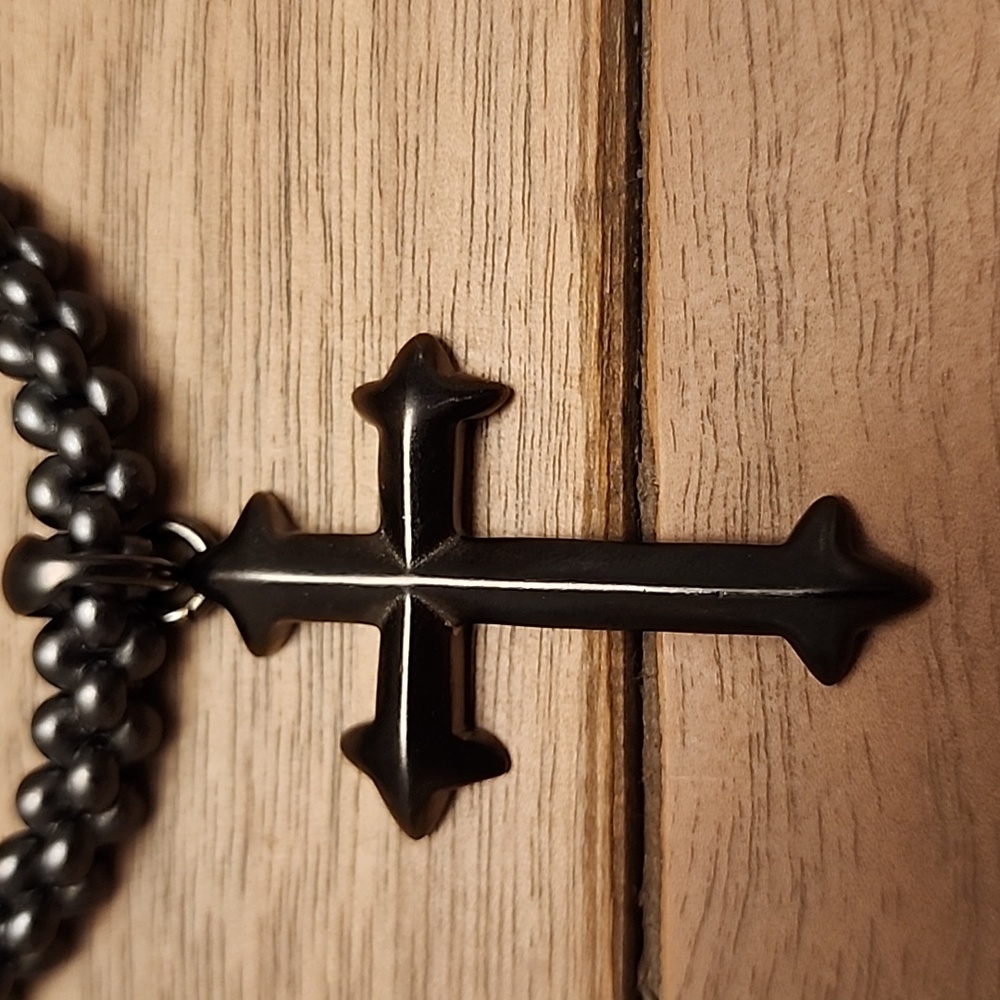 16 inch Nine West cross